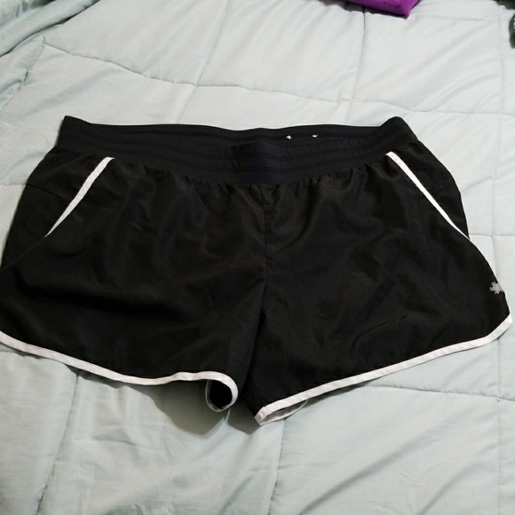 tek gear dry tek shorts